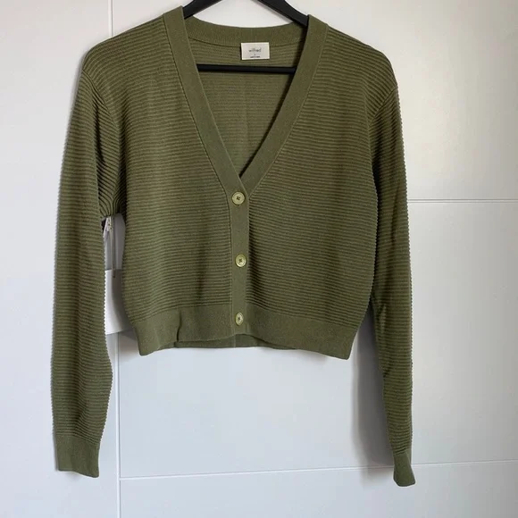 NWT Babaton Light Cropped Cardigan - Picture 2 of 6